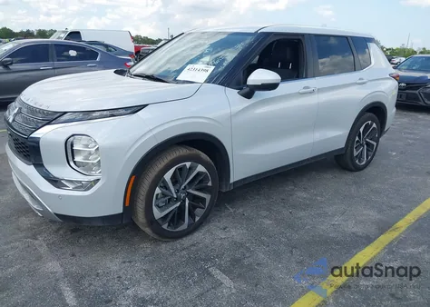 2024 Mitsubishi Outlander Se 2.5 2Wd/Se Black Edition S-Awc/Se Black Edition W/Pano Roof S-Awc z USA, uszkodzony, nr VIN JA4J3VA8XRZ086126